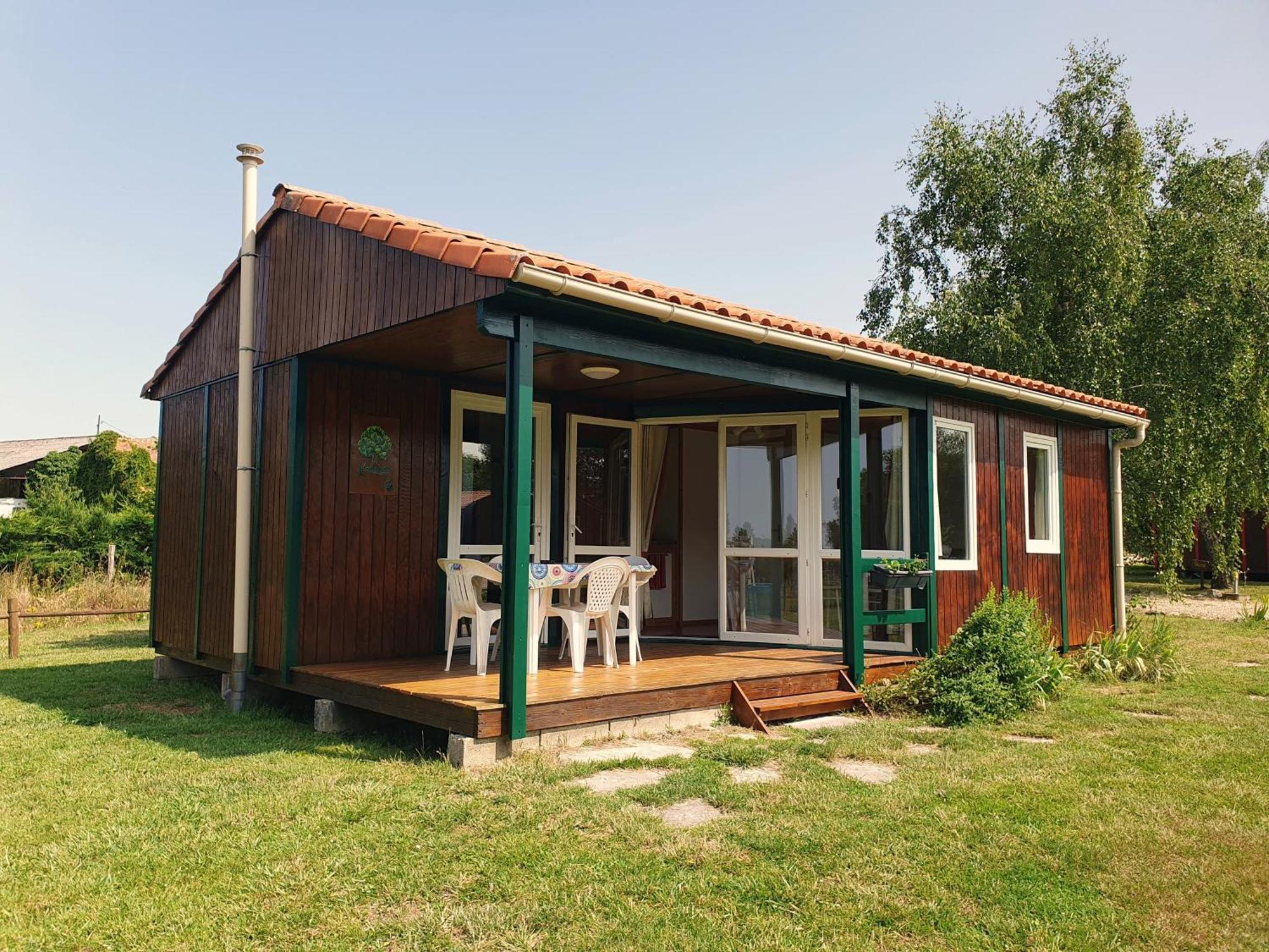 Les Chalets Du Quignon Autry-le-Chatel Luaran gambar